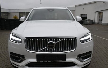 Volvo XC90 II рестайлинг, 2024 год, 9 760 000 рублей, 2 фотография