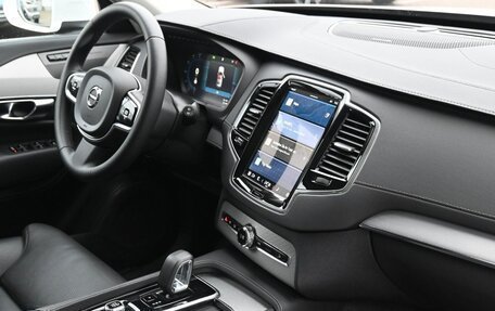 Volvo XC90 II рестайлинг, 2024 год, 9 760 000 рублей, 10 фотография