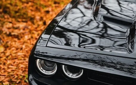 Dodge Challenger III рестайлинг 2, 2018 год, 4 500 000 рублей, 14 фотография