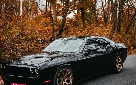 Dodge Challenger III рестайлинг 2, 2018 год, 4 500 000 рублей, 17 фотография