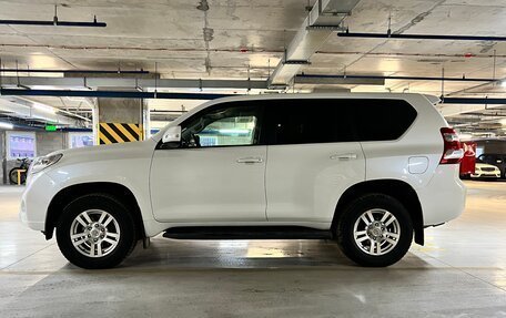 Toyota Land Cruiser Prado 150 рестайлинг 2, 2014 год, 3 900 000 рублей, 2 фотография