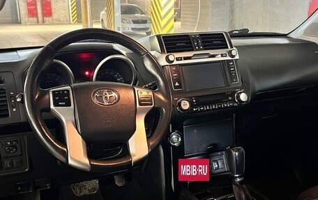 Toyota Land Cruiser Prado 150 рестайлинг 2, 2014 год, 3 900 000 рублей, 20 фотография