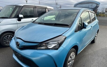 Toyota Vitz, 2015 год, 750 000 рублей, 1 фотография