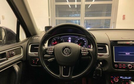 Volkswagen Touareg III, 2011 год, 2 250 000 рублей, 10 фотография