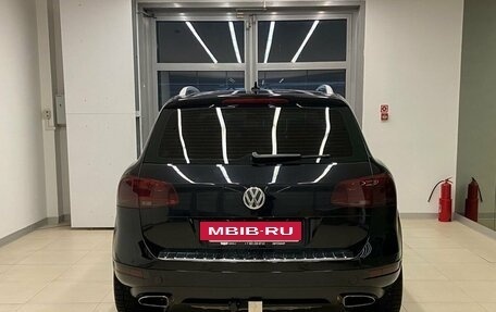 Volkswagen Touareg III, 2011 год, 2 250 000 рублей, 5 фотография