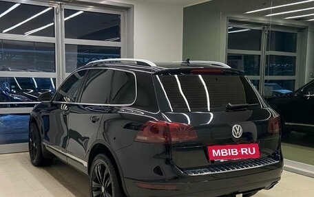 Volkswagen Touareg III, 2011 год, 2 250 000 рублей, 6 фотография