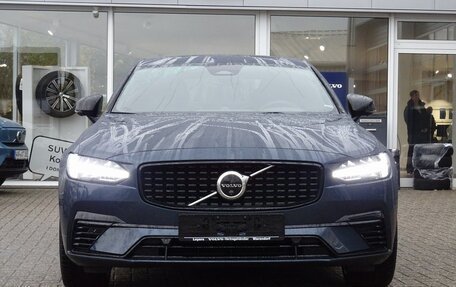 Volvo S90 II рестайлинг, 2024 год, 8 040 000 рублей, 2 фотография