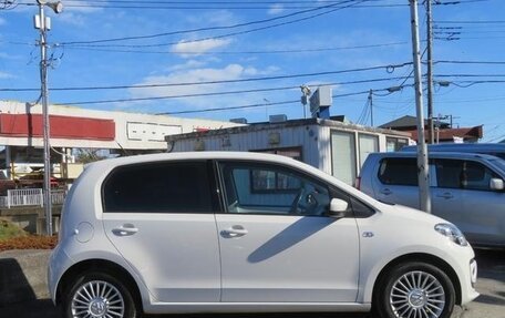 Volkswagen up! I рестайлинг, 2013 год, 574 000 рублей, 2 фотография