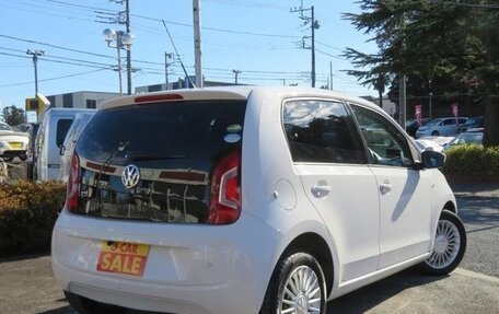 Volkswagen up! I рестайлинг, 2013 год, 574 000 рублей, 3 фотография