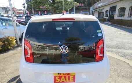 Volkswagen up! I рестайлинг, 2013 год, 574 000 рублей, 4 фотография