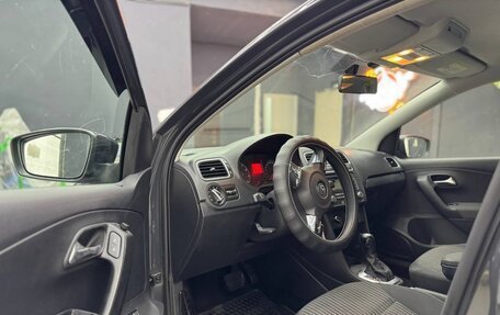 Volkswagen Polo VI (EU Market), 2012 год, 800 000 рублей, 4 фотография