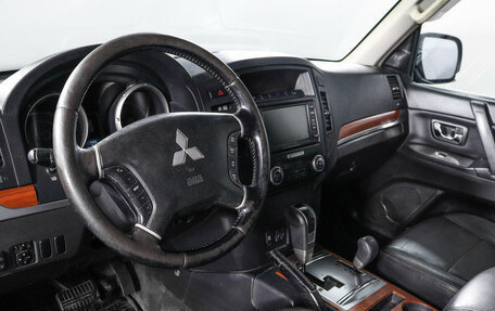 Mitsubishi Pajero IV, 2008 год, 1 667 500 рублей, 14 фотография