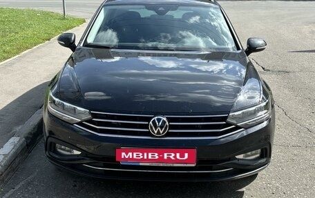 Volkswagen Passat B8 рестайлинг, 2021 год, 4 100 000 рублей, 2 фотография