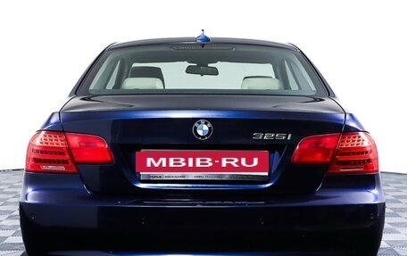 BMW 3 серия, 2011 год, 1 365 000 рублей, 6 фотография