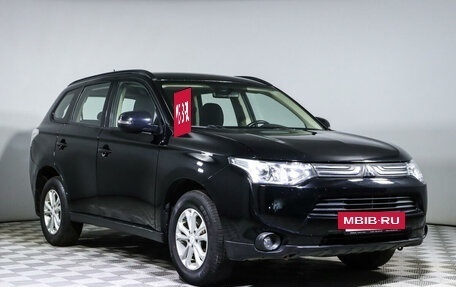 Mitsubishi Outlander III рестайлинг 3, 2013 год, 1 689 350 рублей, 3 фотография