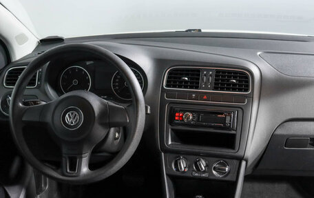 Volkswagen Polo VI (EU Market), 2011 год, 644 000 рублей, 11 фотография