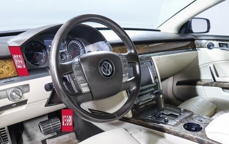 Volkswagen Phaeton I рестайлинг, 2013 год, 1 437 500 рублей, 14 фотография