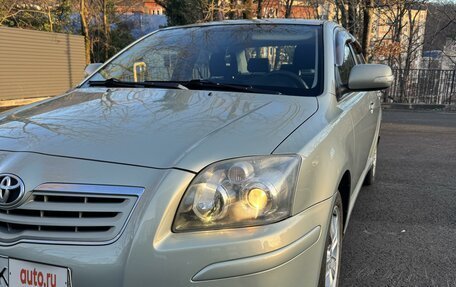 Toyota Avensis III рестайлинг, 2006 год, 750 000 рублей, 2 фотография