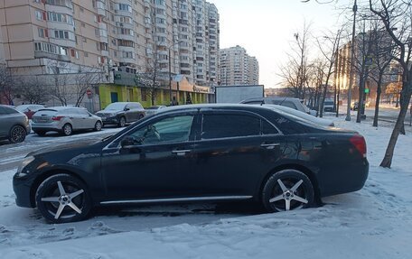 Toyota Crown Majesta, 2010 год, 980 000 рублей, 3 фотография