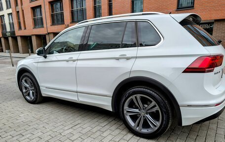 Volkswagen Tiguan II, 2019 год, 3 200 000 рублей, 5 фотография