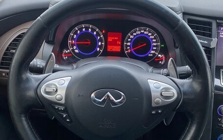 Infiniti FX II, 2011 год, 2 200 000 рублей, 9 фотография