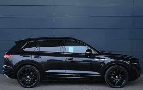 Volkswagen Touareg III, 2019 год, 7 300 000 рублей, 7 фотография