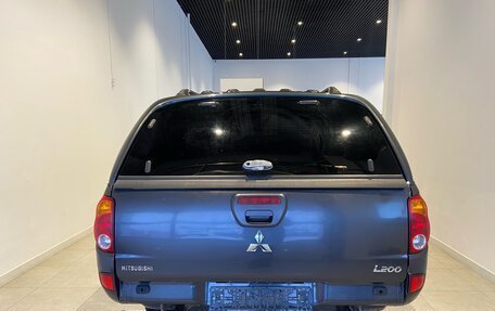 Mitsubishi L200 IV рестайлинг, 2012 год, 1 650 000 рублей, 5 фотография