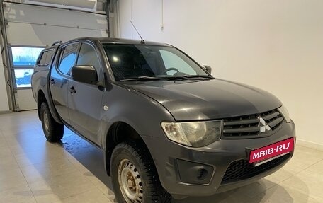 Mitsubishi L200 IV рестайлинг, 2012 год, 1 650 000 рублей, 3 фотография