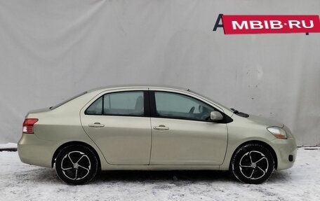 Toyota Yaris III рестайлинг, 2006 год, 640 000 рублей, 4 фотография