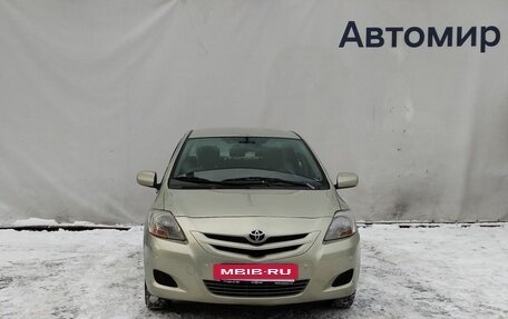 Toyota Yaris III рестайлинг, 2006 год, 640 000 рублей, 2 фотография