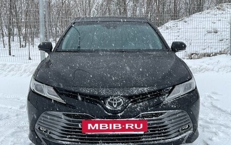 Toyota Camry, 2019 год, 2 946 000 рублей, 2 фотография