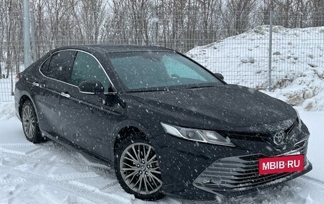 Toyota Camry, 2019 год, 2 946 000 рублей, 3 фотография