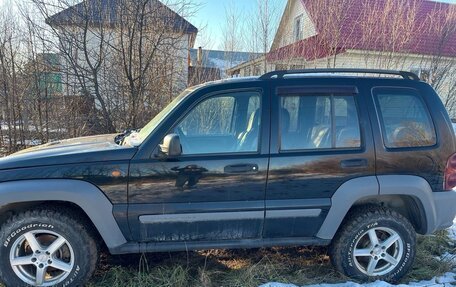 Jeep Cherokee, 2005 год, 650 000 рублей, 2 фотография