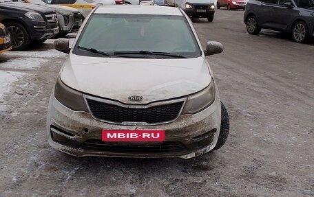 KIA Rio III рестайлинг, 2015 год, 450 000 рублей, 2 фотография