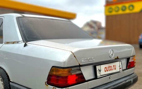 Mercedes-Benz E-Класс, 1992 год, 230 000 рублей, 6 фотография