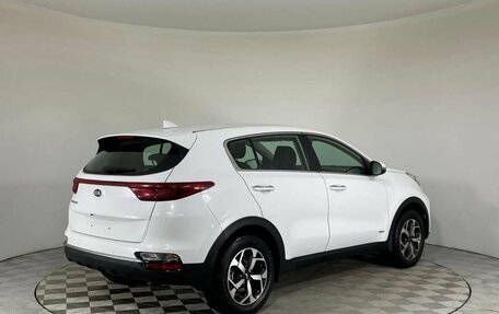 KIA Sportage IV рестайлинг, 2021 год, 2 350 000 рублей, 5 фотография