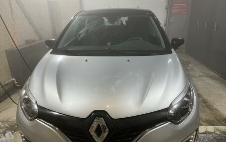 Renault Kaptur I рестайлинг, 2019 год, 1 700 000 рублей, 4 фотография