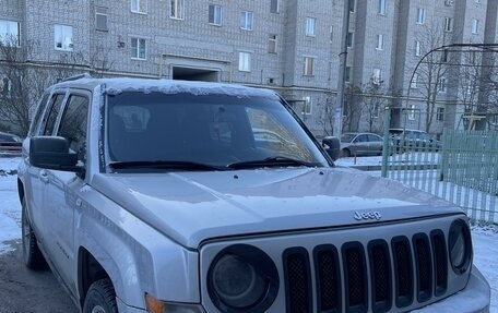 Jeep Liberty (Patriot), 2010 год, 980 000 рублей, 2 фотография