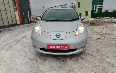 Nissan Leaf I, 2014 год, 990 000 рублей, 7 фотография