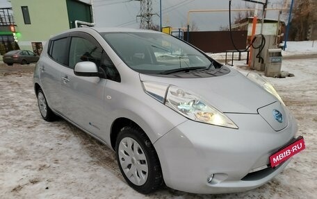 Nissan Leaf I, 2014 год, 990 000 рублей, 8 фотография