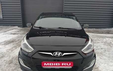 Hyundai Solaris II рестайлинг, 2013 год, 550 000 рублей, 2 фотография