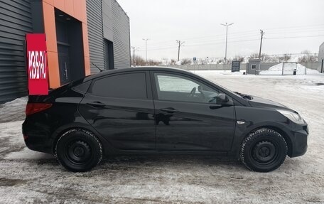 Hyundai Solaris II рестайлинг, 2013 год, 550 000 рублей, 4 фотография