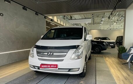 Hyundai Grand Starex Grand Starex I рестайлинг 2, 2012 год, 1 649 000 рублей, 2 фотография