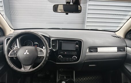 Mitsubishi Outlander III рестайлинг 3, 2012 год, 1 354 000 рублей, 16 фотография