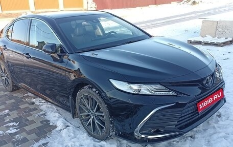 Toyota Camry, 2021 год, 3 670 000 рублей, 1 фотография