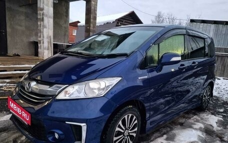 Honda Freed I, 2015 год, 1 560 000 рублей, 6 фотография