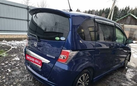 Honda Freed I, 2015 год, 1 560 000 рублей, 4 фотография