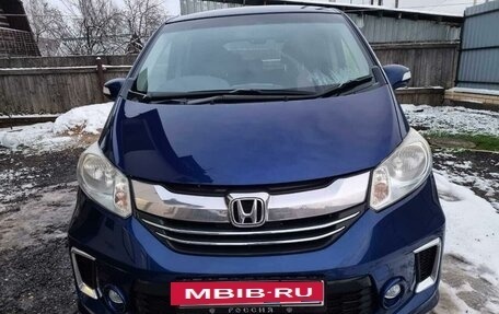 Honda Freed I, 2015 год, 1 560 000 рублей, 8 фотография