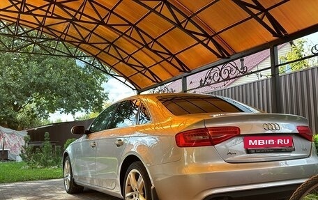 Audi A4, 2014 год, 2 000 000 рублей, 21 фотография