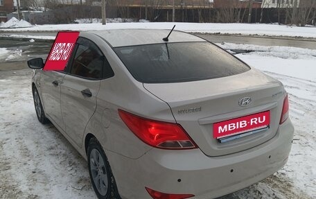 Hyundai Solaris II рестайлинг, 2014 год, 960 000 рублей, 5 фотография